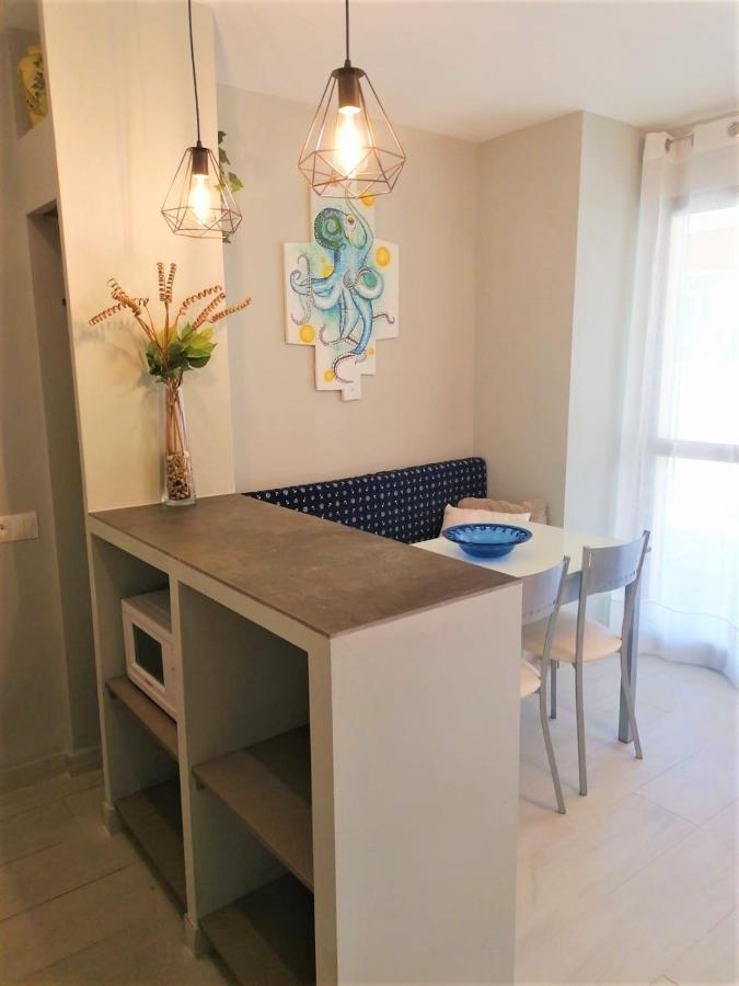 Apartamento 19 Eurosol A 200 Metros Carihuela Torremolinos Bagian luar foto